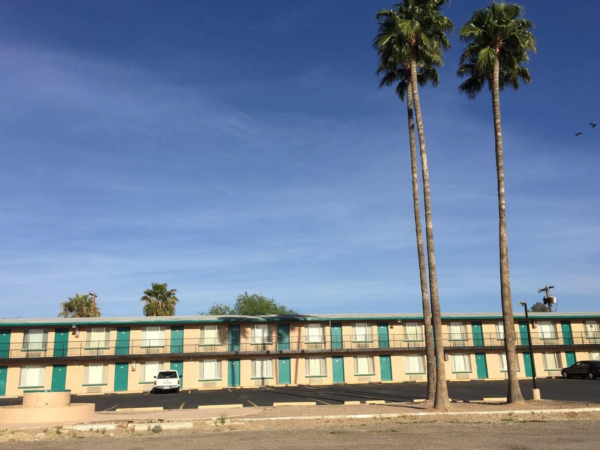 Amazon Motel Tucson Exterior photo