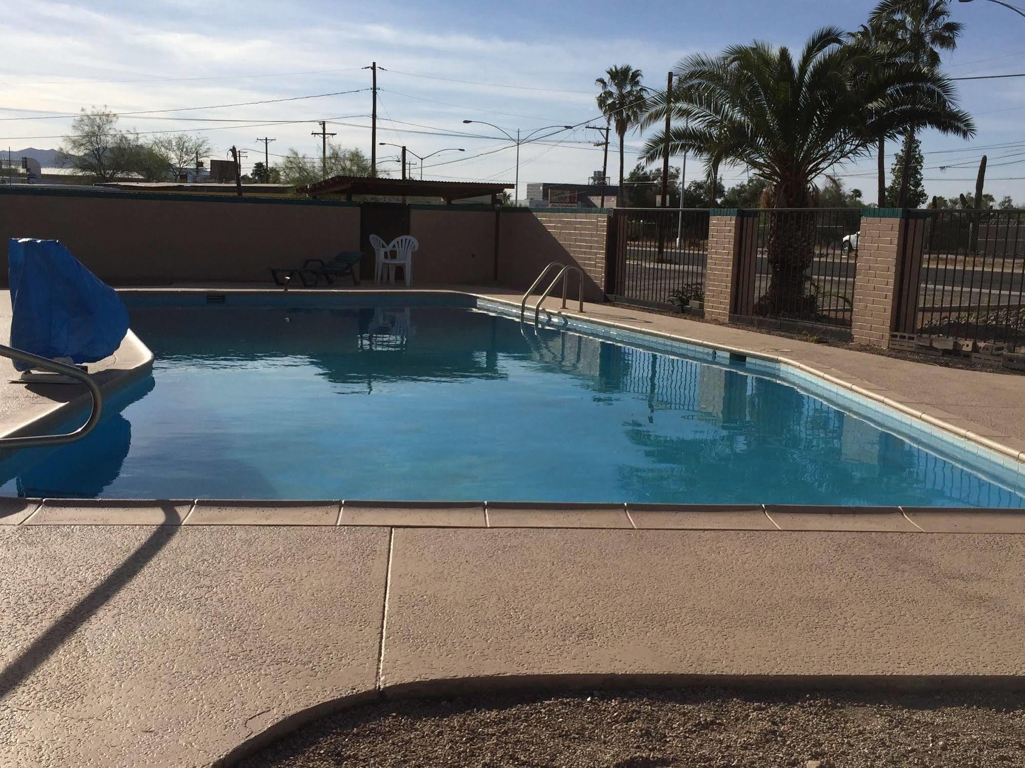 Amazon Motel Tucson Exterior photo